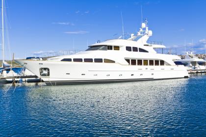 vip-yacht